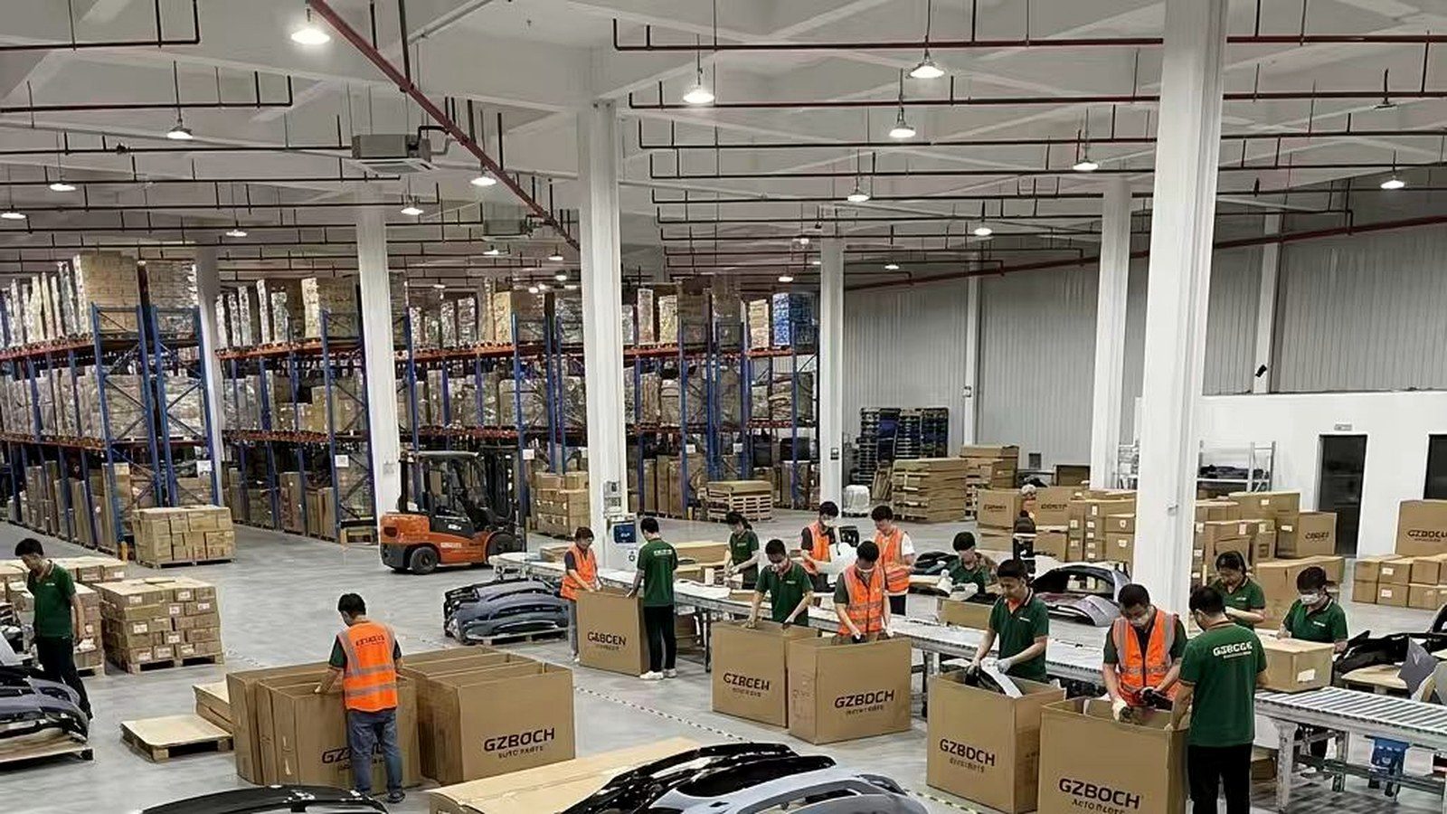 GZBOCH warehouse inventory and packing operation